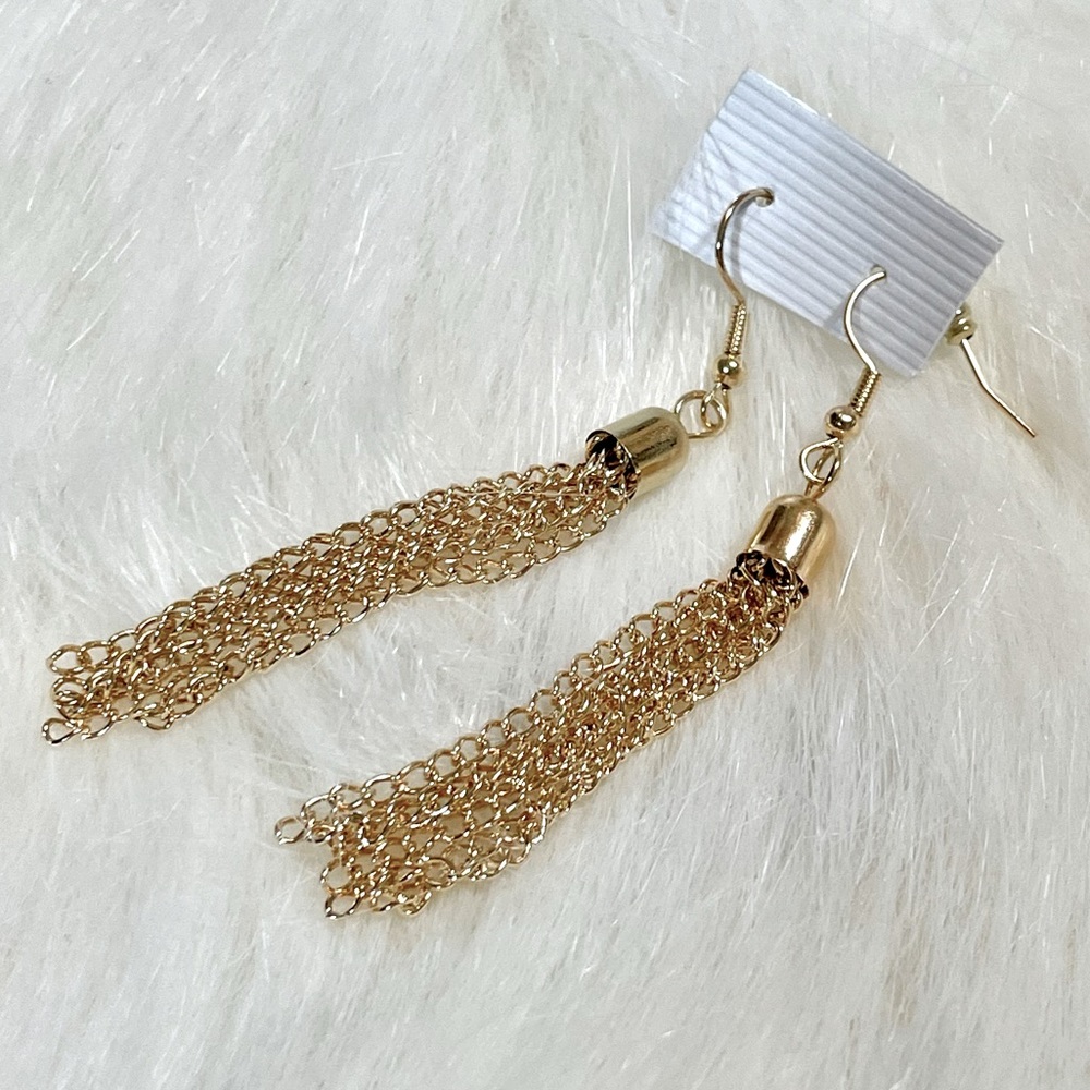Faux Gold, dangly chain-link fashion earrings